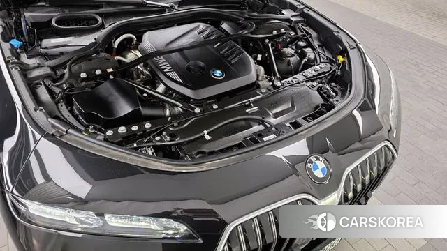 BMW 7 Series (G70) id 3533303 из Кореи 16