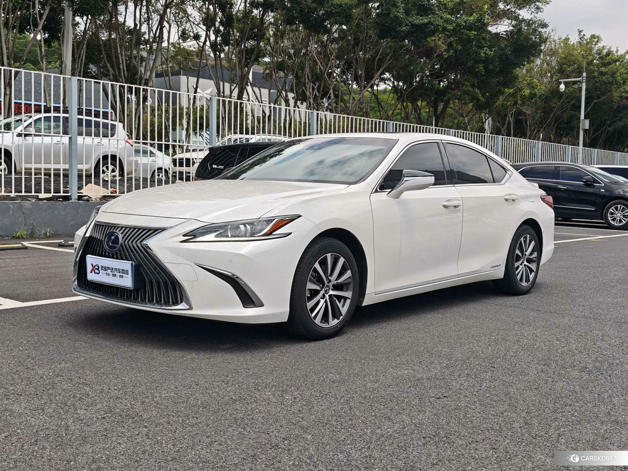 Lexus ES 2019 Белый из Китая, фото 6