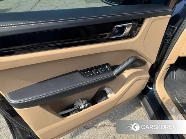 Porsche Cayenne (PO536) 2022 Черный из Кореи, фото 6