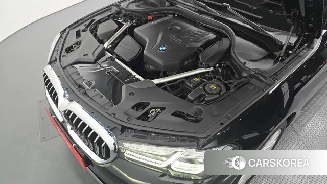 BMW 5 Series (G30) id 4433477 из Кореи 16