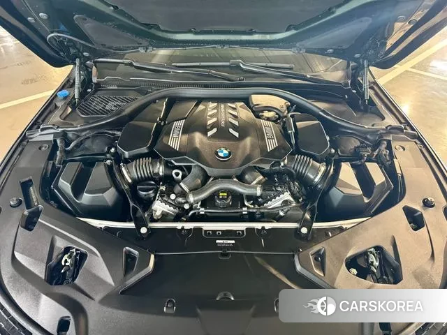 BMW 8 Series (G15) id 3685469 из Кореи 16