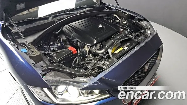 Jaguar F-PACE id 2908229 из Кореи 16