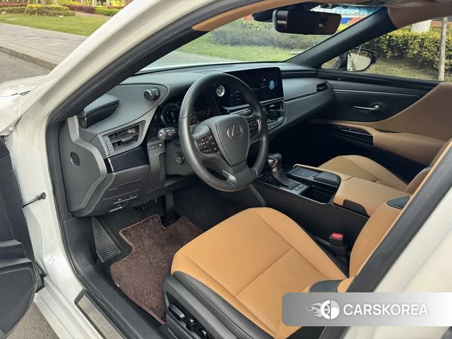 Lexus ES id 4273752 из Китая 8