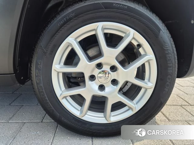 Jeep Renegade id 4585940 из Кореи 16
