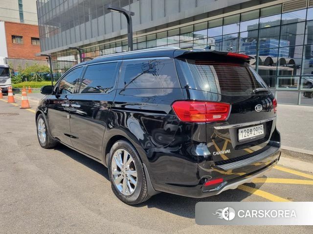 Kia The New Carnival id 4465343 из Кореи 16