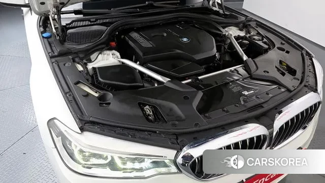 BMW 5 Series (G30) id 3608231 из Кореи 16