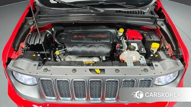 Jeep Renegade id 4657970 из Кореи 28