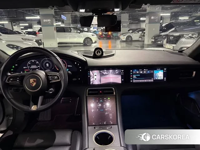 Porsche Taycan id 3513791 из Кореи 14