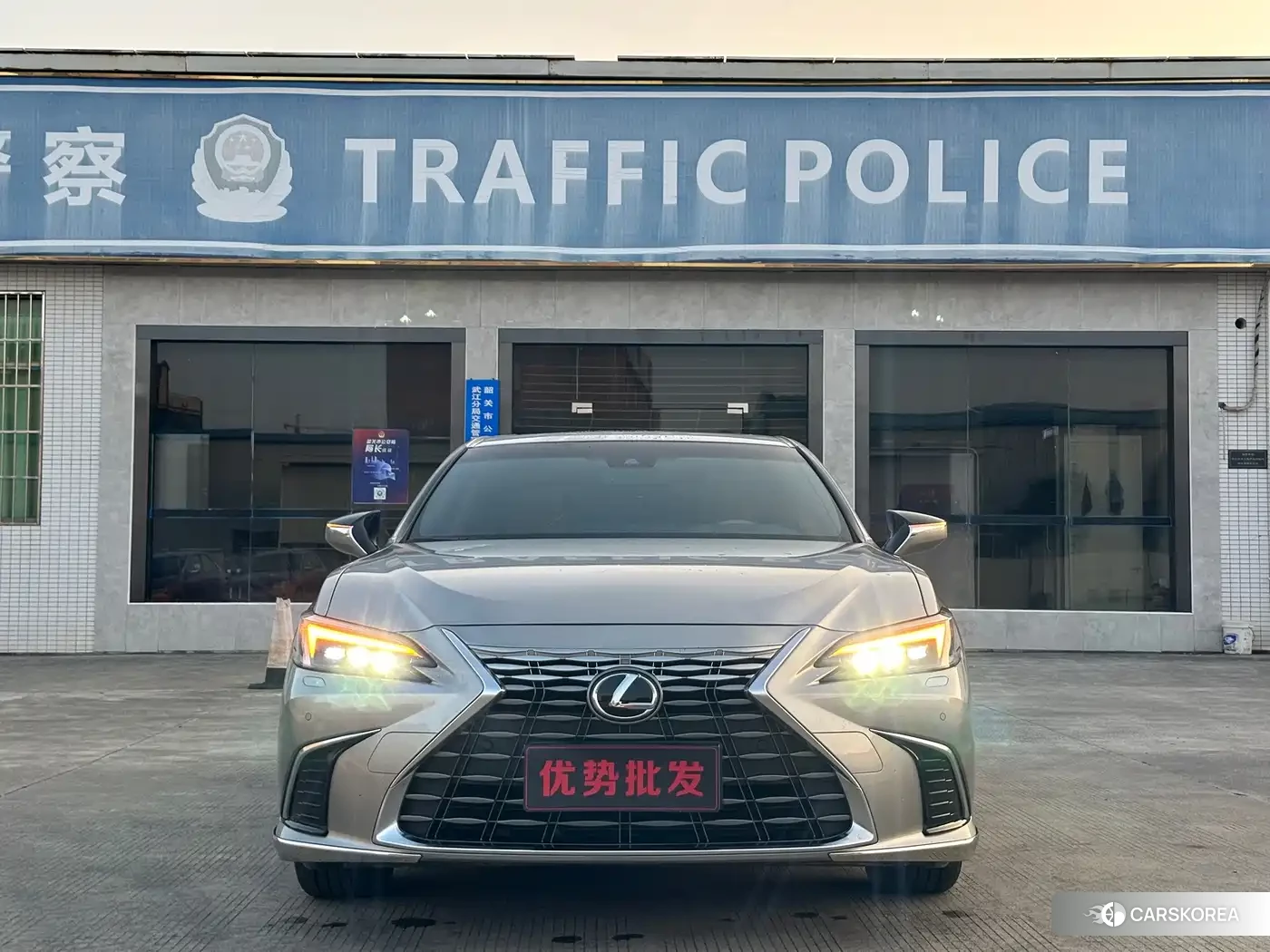 Lexus ES id 4629508 из Китая 8