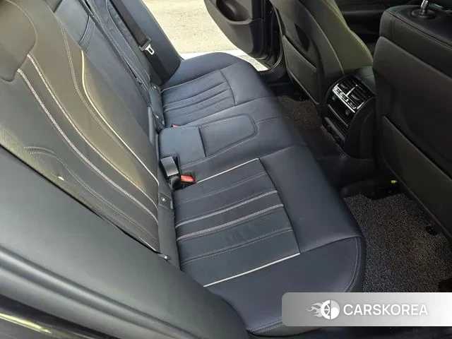 BMW 5 Series (G30) id 3499942 из Кореи 16