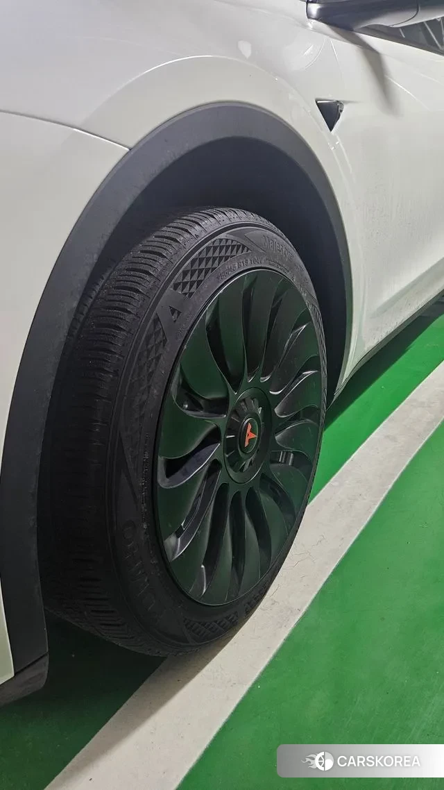 Tesla Model Y id 3452439 из Кореи 7