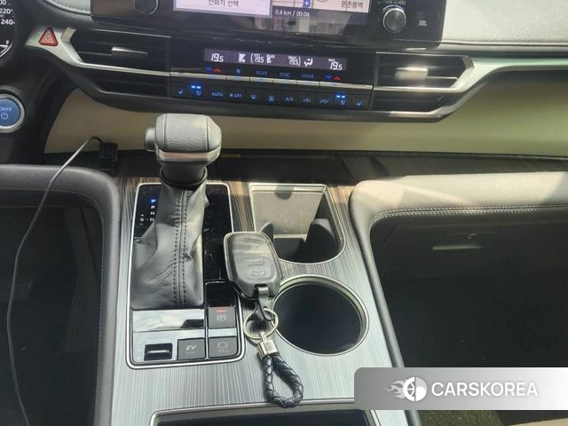 Toyota Sienna 4th Generation 2022 Белый из Кореи, фото 6