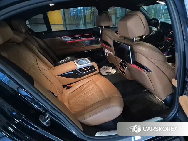 BMW 7 Series (G11) 2018 Черный из Кореи, фото 6