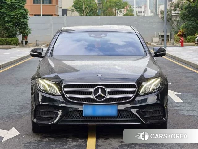 Mercedes-Benz E-class id 4353750 из Китая 9