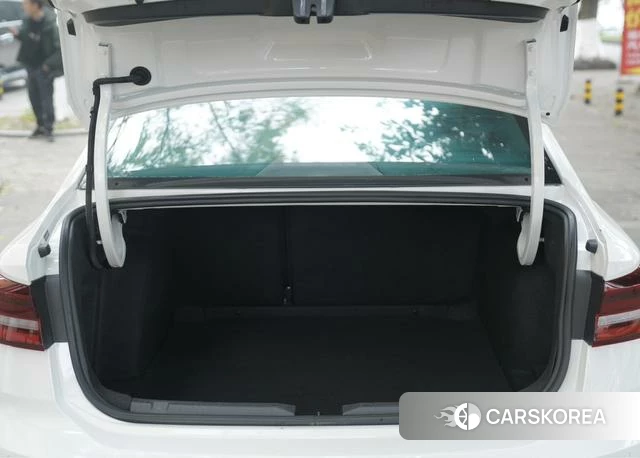 Volkswagen Lavida id 4298239 из Китая 16