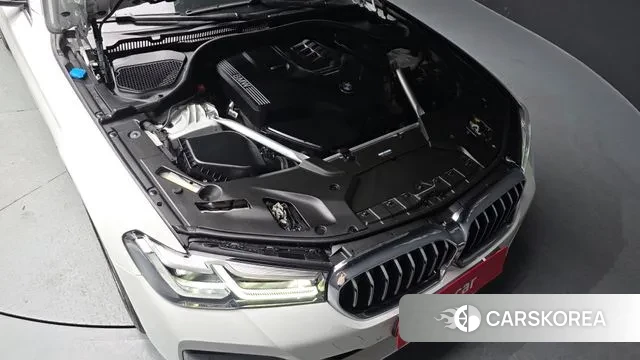 BMW 5 Series (G30) id 3630259 из Кореи 16