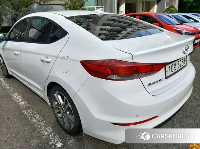 Hyundai Avante AD id 3403210 из Кореи 16