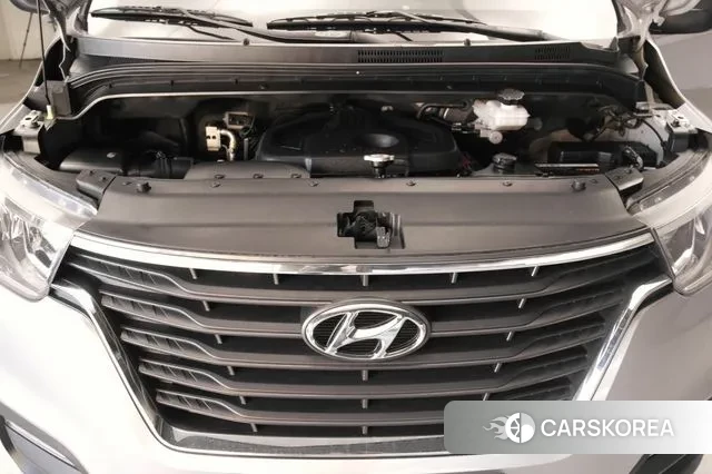 Hyundai The New Grand Starex id 3423042 из Кореи 16