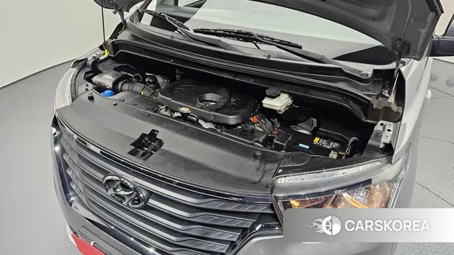 Hyundai The New Grand Starex id 2971473 из Кореи 16