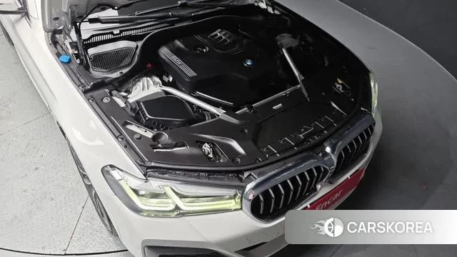 BMW 5 Series (G30) id 3649531 из Кореи 16