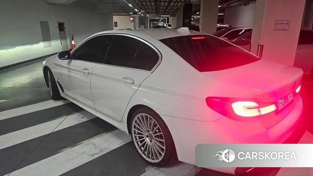 BMW 5 Series (G30) id 3806217 из Кореи 8