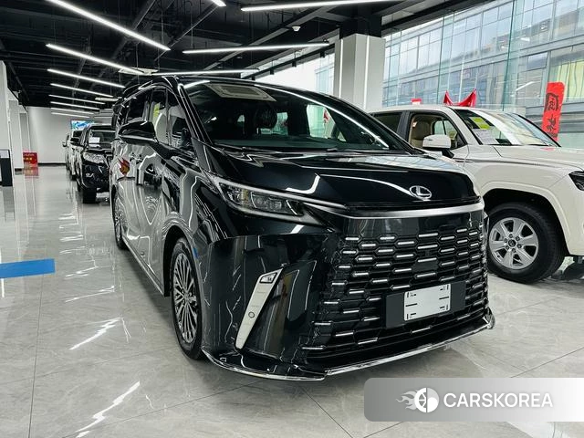 Lexus LM 2025 Черный из Китая, фото 6