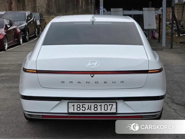 Hyundai Grandeur (GN7) id 3792395 из Кореи 16