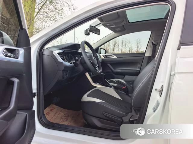 Volkswagen Polo id 4264593 из Китая 13
