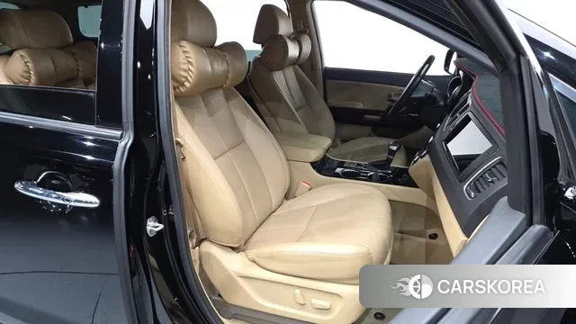 Kia The New Carnival id 3024377 из Кореи 16