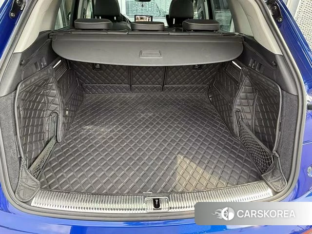 Audi Q5L id 4259462 из Китая 8
