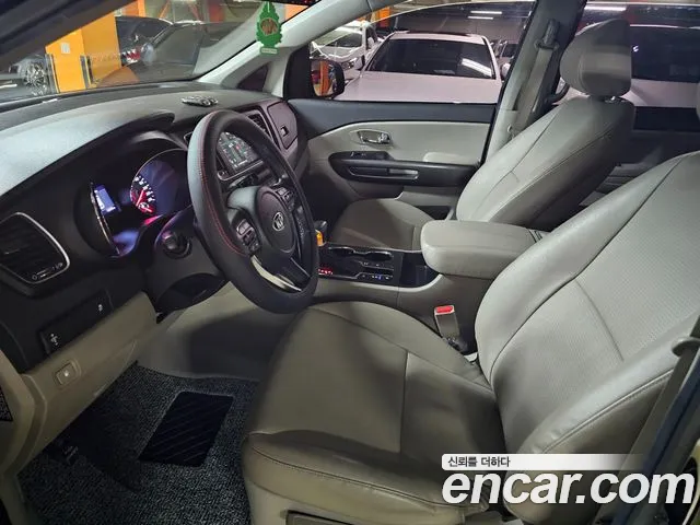 Kia The New Carnival id 2707051 из Кореи 16