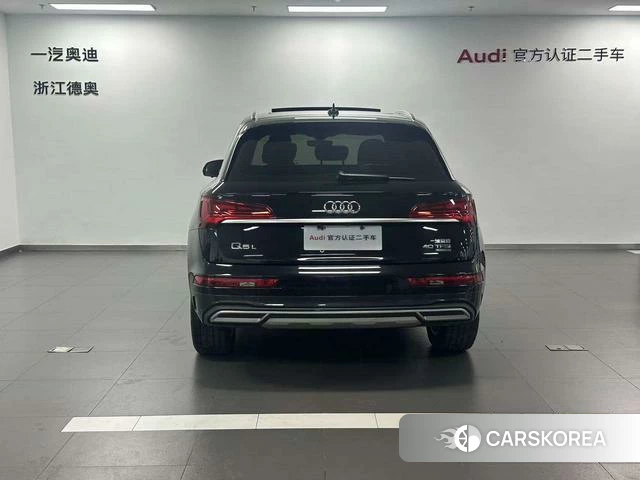 Audi Q5L 2022 Черный из Китая, фото 6