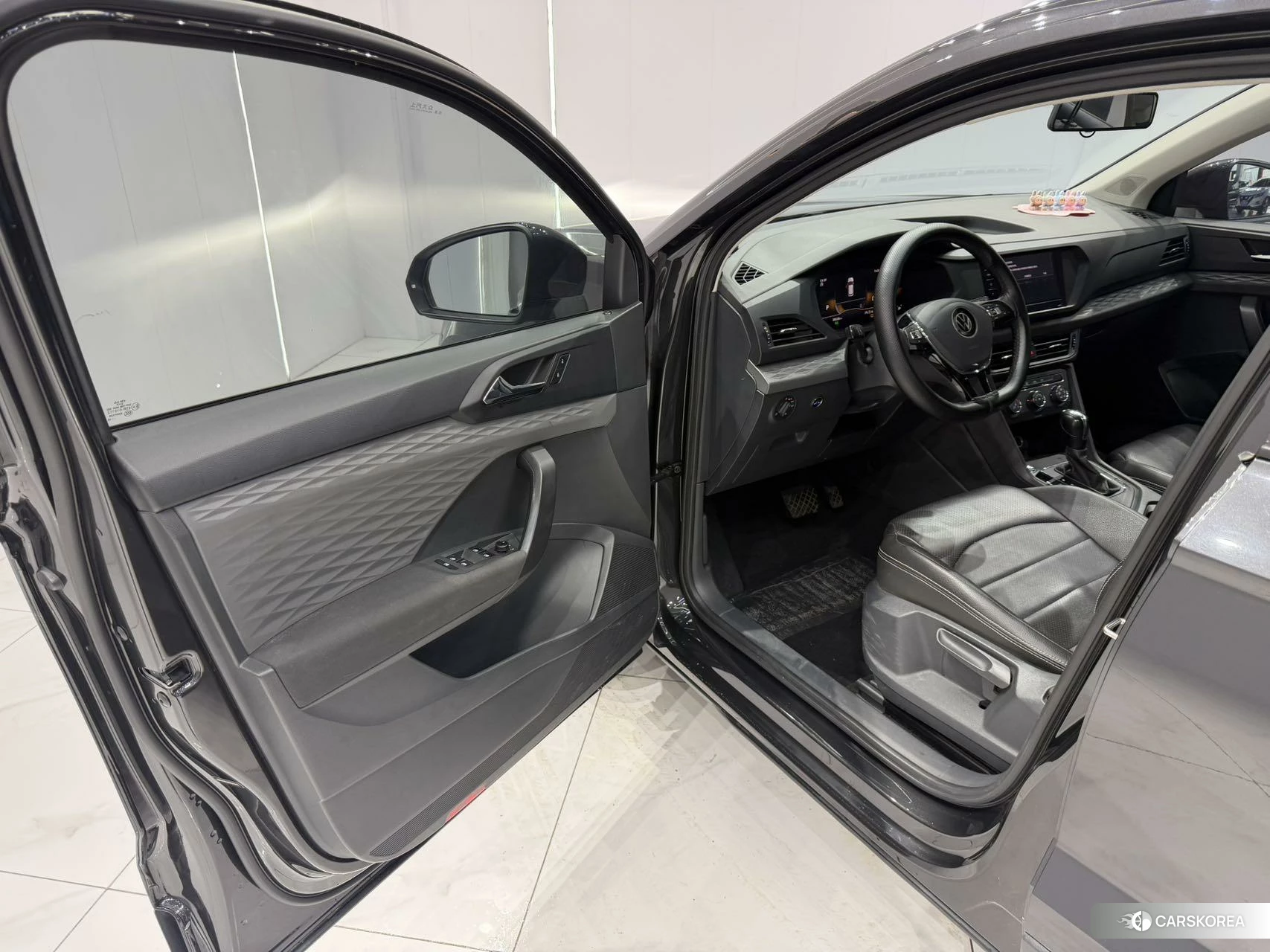 Volkswagen Tuyue id 4455373 из Китая 16