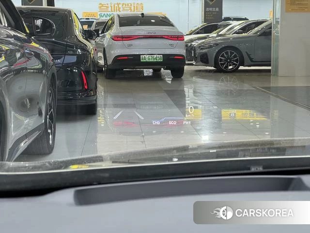 Lexus UX EV id 4274694 из Китая 20