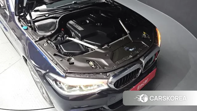 BMW 5 Series (G30) id 3552965 из Кореи 16