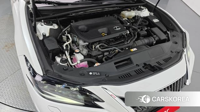 Lexus ES300h 7th generation id 4863768 из Кореи 33