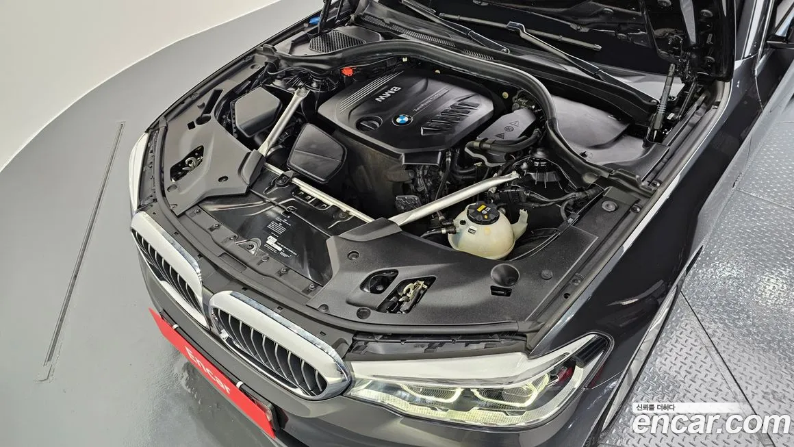 BMW 5 Series (G30) id 2055758 из Кореи 16