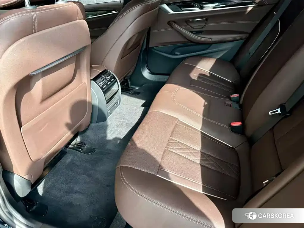 BMW 5 series id 4628291 из Китая 10
