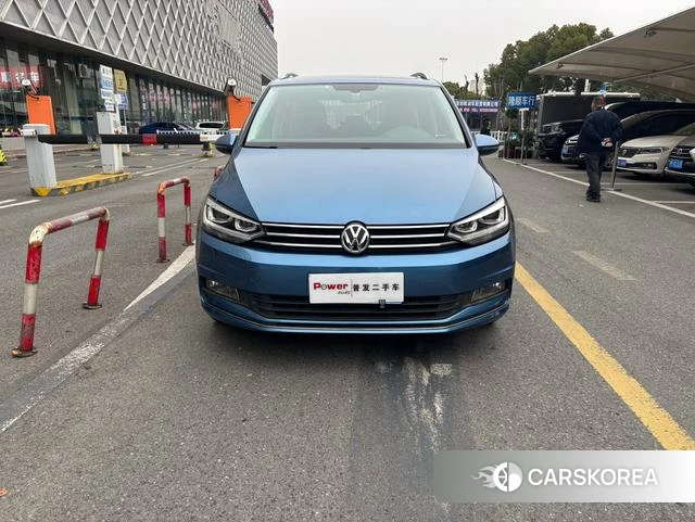 Volkswagen Touran L id 4239974 из Китая 8