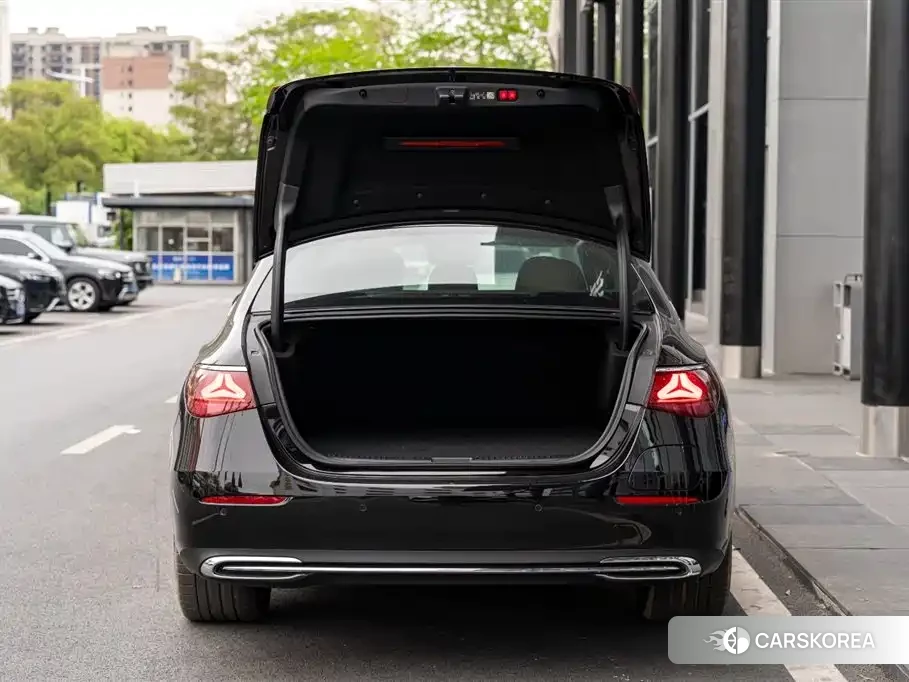 Mercedes-Benz E-Class id 4649285 из Китая 13