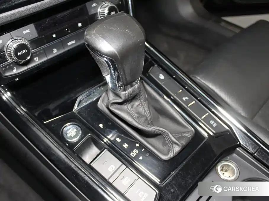 Volkswagen Huiang id 4576849 из Китая 11