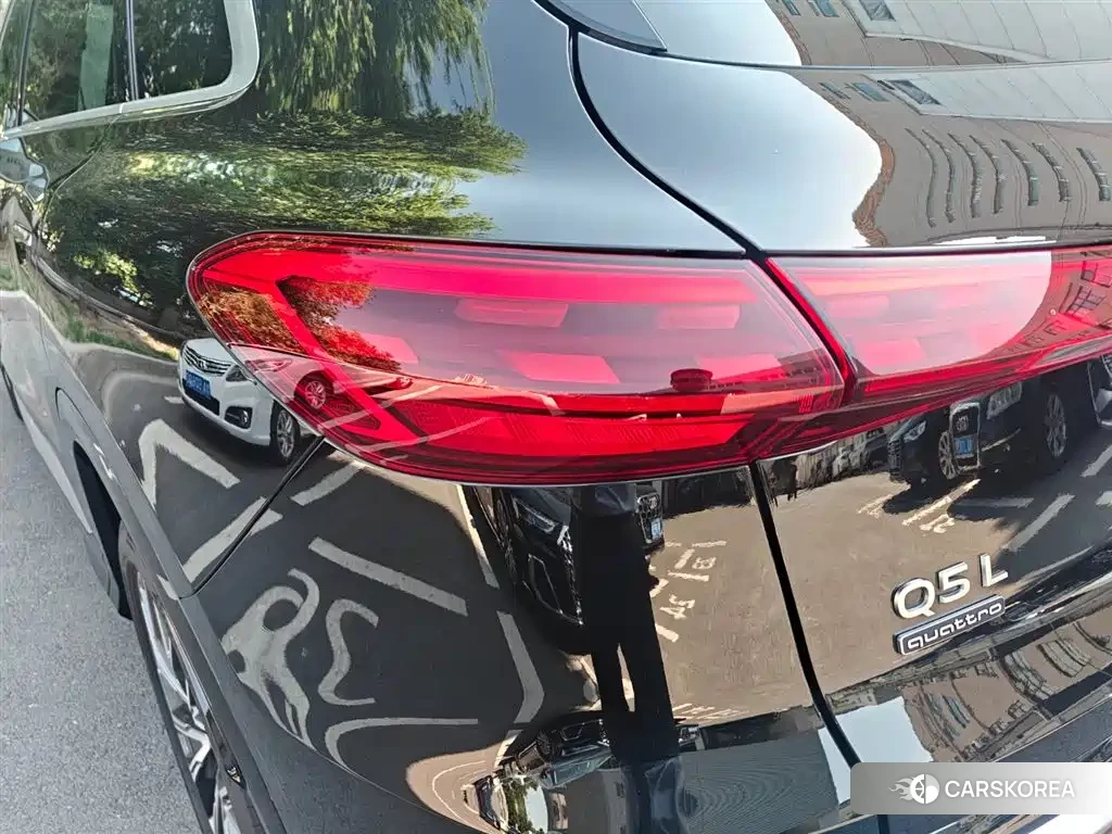 Audi Q5L id 4515566 из Китая 16