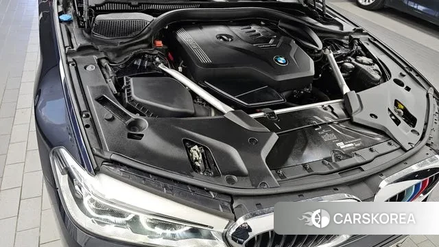 BMW 5 Series (G30) id 3291699 из Кореи 16