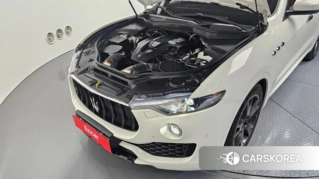 Maserati Levante id 3510101 из Кореи 16