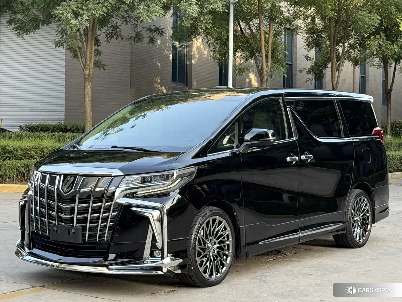 Toyota Elfa id 4628295 из Китая 20