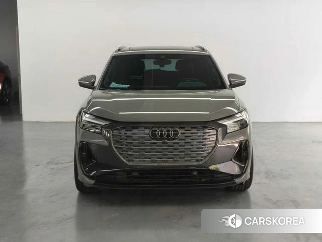 Audi Q4 e-tron 2024 Темно-серый из Китая, фото 6