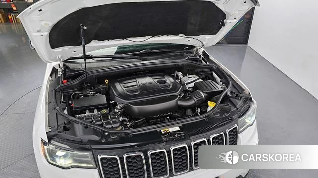 Jeep Grand Cherokee id 4268941 из Кореи 30