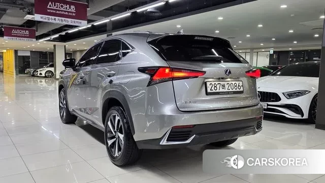 Lexus NX300h id 3483776 из Кореи 16