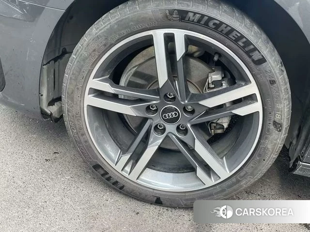 Audi A4L id 4278739 из Китая 22