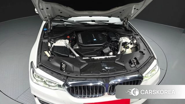 BMW 5 Series (G30) id 4435291 из Кореи 16